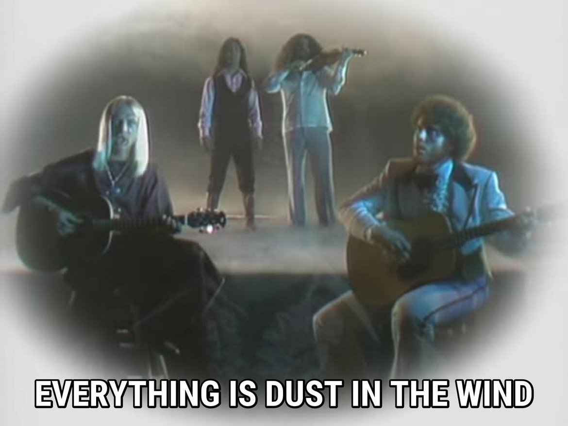 Kansas - Dust In The Wind
Нежната тъга, носеща се от китарата на Кери Ливгрен в това парче, може да просълзи и камък, правейки Dust In The Wind една от най-рапознаваемите рок балади въобще. 