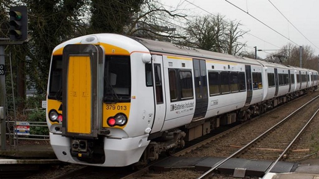 battery-powered train