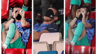 След маската и дрямката дойде бинокълът: Шоуто на Бейл по трибуните продължава