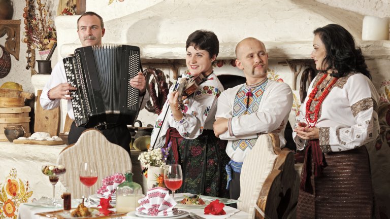 Комплексите на Балканите си личат по отношението към културата