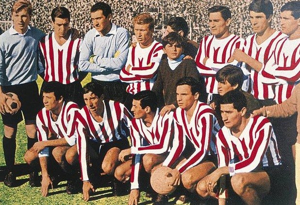 Бандата на Билардо, Младите убийци - прякори на Естудиантес, който стана първият отбор извън голямата петица в Аржентина, спечелил титлата през 1967 г.