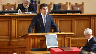 От ПП ще настояват за 20% по-високо пенсии, за учителски заплати, които надвишават средната работна заплата за страната със 125%, за минимална работна заплата в размер на 860 лева.