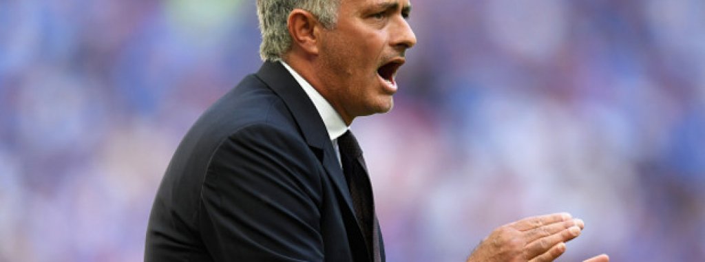 Жозе Моуриньо (Португалия) - треньор
Тъй като в Интернационале най-много са представителите на Манчестър Юнайтед, Специалния получава мениджърския пост.