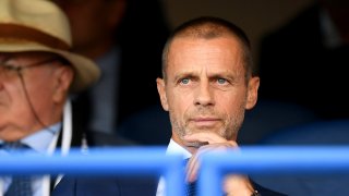 УЕФА неохотно даде разрешение за мачове от Ла Лига и Серия "А" в чужбина