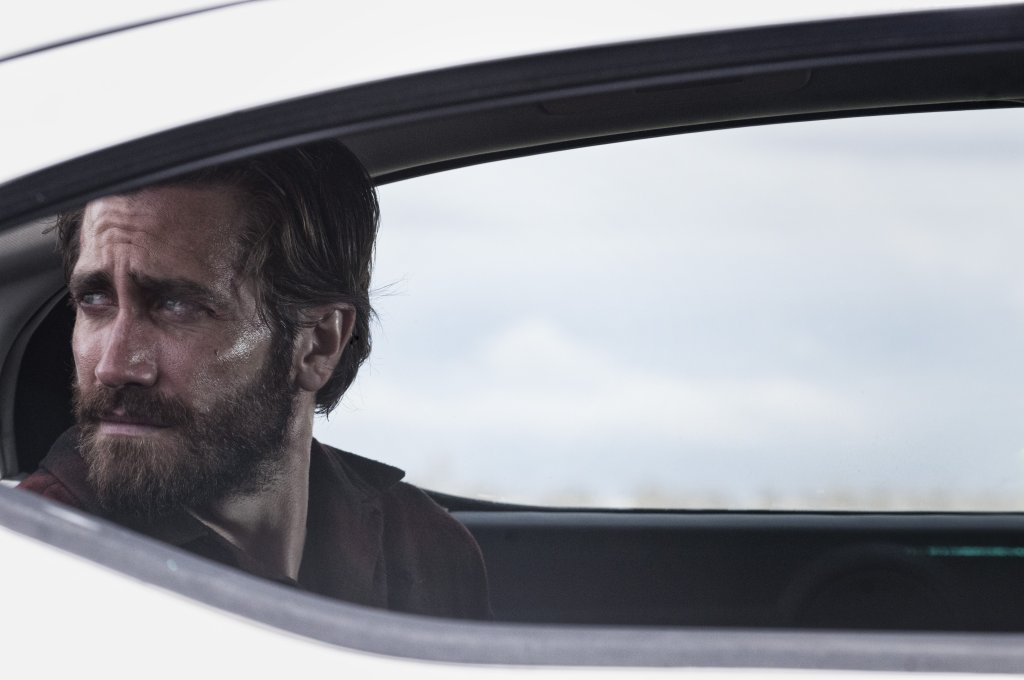 „Nocturnal Animals“
Филмът с Джейк Джиленхол излиза през ноември и е адаптация по романа на Остин Райт от 1933 година „Тони и Сюзън“. Трилърът е вторият филм на модния дизайнер Том Форд. 