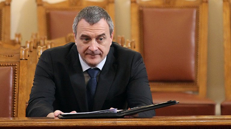 "Аз съм гърбът на главния секретар на МВР", каза вътрешният министър Цветлин Йовчев.