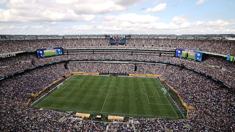 Огромни стадиони приемат Световното първенство в САЩ, Мексико и Канада