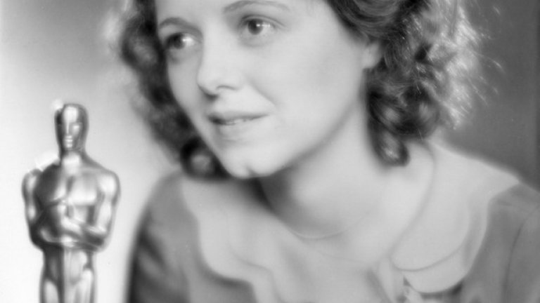 2. Джанет Гейнър

През далечната 1928 г. Джанет Гейнър печели "Оскар" за ролята на проститутка във филма "Уличен ангел". Героинята й отчаяно се нуждае от пари, за да плати лечението на майка си.