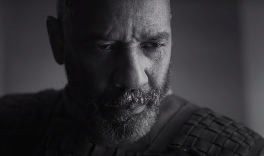 The Tragedy of Macbeth
Кога: 14 януари
Къде: Apple TV+
Един потенциален фаворит за награди, който вече получи редица възхвали - за режисурата на Джоел "Един от братята" Коен, заснемането си (в прекрасна чернобяла стилистика) и за актьорите, най-вече за Дензъл Уошингтън в главната роля. Филмът разказва добре познатата история от пиесата "Макбет" на Уилям Шекспир - за благородник, който след като получава предсказание от три вещици, че ще стане крал, тръгва по пътя на упадъка и предателствата, за да постигне тази цел. За съжаление, поне за момента ще трябва да се задоволим в България да го гледаме на малък екран, но дано някой от предстоящите фестивали ни зарадва и с кинопрожекции.