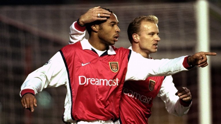 Тиери Анри и Денис Бергкамп в Арсенал: Приказка за магия и гениалност в "златната" ера на Арсен Венгер