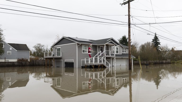 МВнР препоръчва на българите да се информират предварително за условиятa