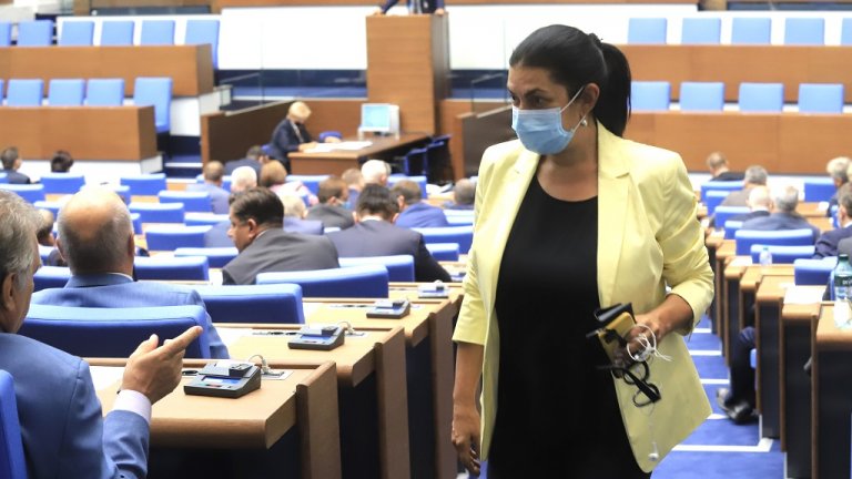 ДПС също предложи свой законопроект, но бе отхвърлен