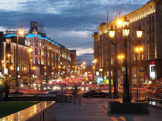 Някои богати руснаци в Москва са си закупили лични линейки и понякога се возят в тях, за да преодоляват трафика в час пик.
