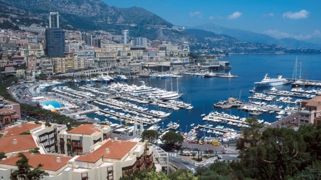 _63083782_monaco_monte_carlo_skyline