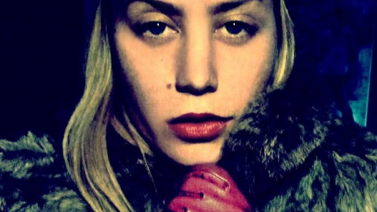 Камшиците на Рене в „Хълбоци и пеперуди"