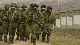 140429051447-pkg-magnay-russia-nato-fears-00024306-story-top