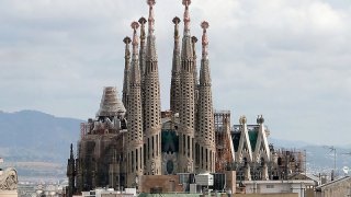 800px-sagrada_familia_01