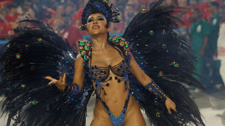 Карнавалът започна - Рио де Жанейро се отдава на парти и самба (снимки)