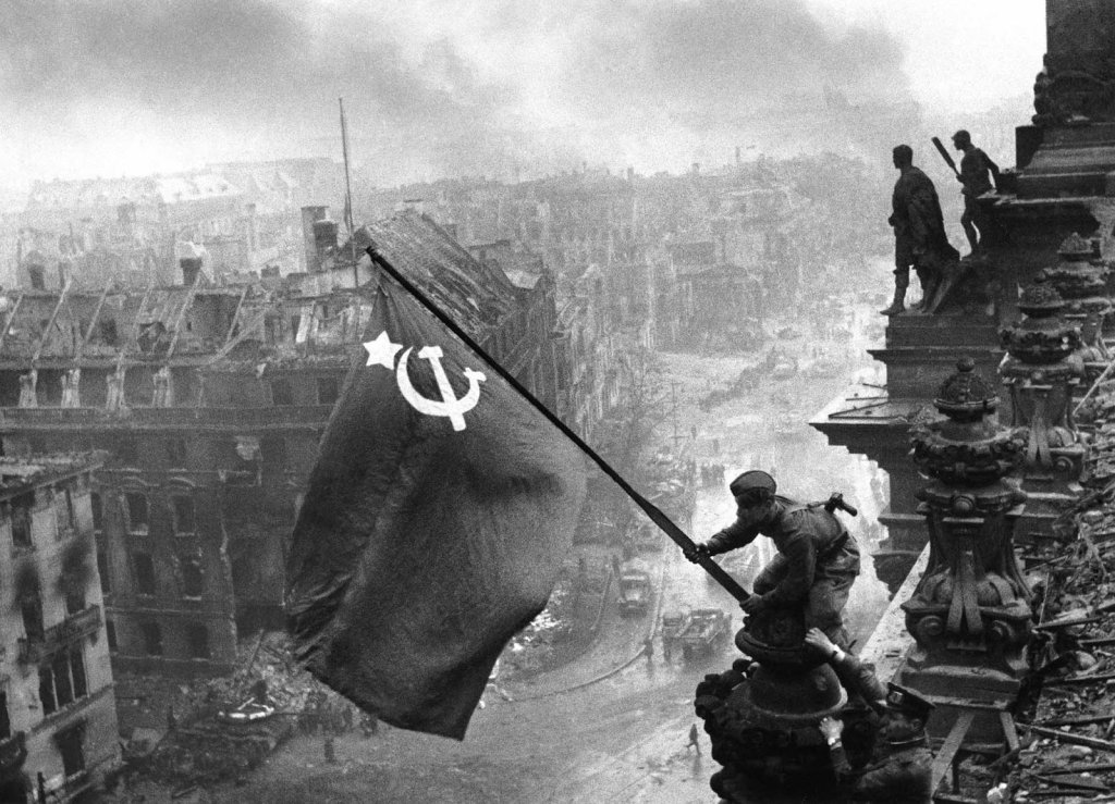 The Soviet flag over the Reichstag, 1945 (1)