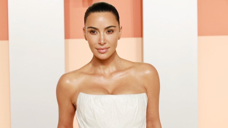 Ким Кардашиян за успехаПред Variety риалити звездата малко несъобразено казва, че най-добрият ѝ бизнес съвет е: Вдигни си г*за и работи.