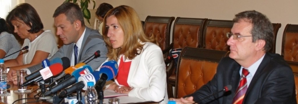 nikolina angelkova