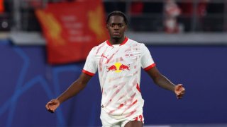 Арсенал работи по 60-милионен трансфер на френски национал