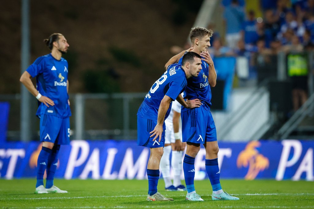 "Син" екстаз на "Герена" с европейска победа в 98-ата минута!