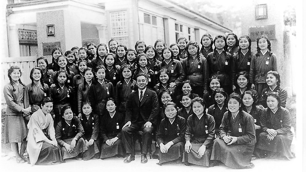 1024px-Himeyuri_Students