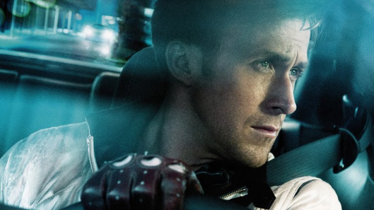 Сцените с преследване в "Живот на скорост" (Drive, 2011)
Хладнокръвният шофьор, изигран от Райън Гослинг, не винаги бърза, но когато бърза, никой не може да го хване. Въпреки че е подценяван, "Живот на скорост" е сред най-добрите съвременни екшън-филми, в които сцените са предадени реалистично, красиво и със стил. Гледането си струва - особено с бира в ръка.