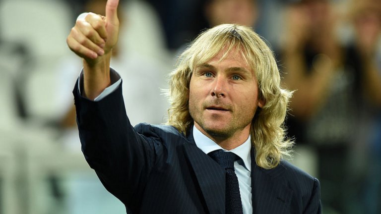 На 45 години Недвед реши отново да се завърне към професионалния футбол като играч, без да напуска поста си в Ювентус. Той ще играе за първия си отбор - Скална.