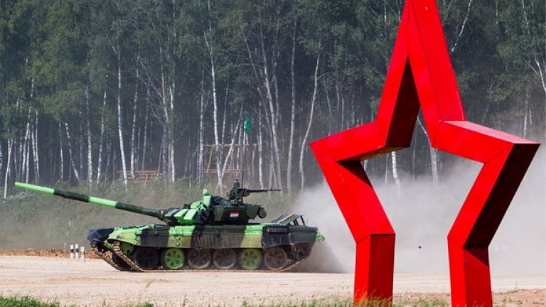 Ако решението за участието в Рио 2016 не бъде удовлетворяващо за тях, руснаците ще имат още един шанс това лято, за да повдигнат духа си - с военни, вместо с атлети.