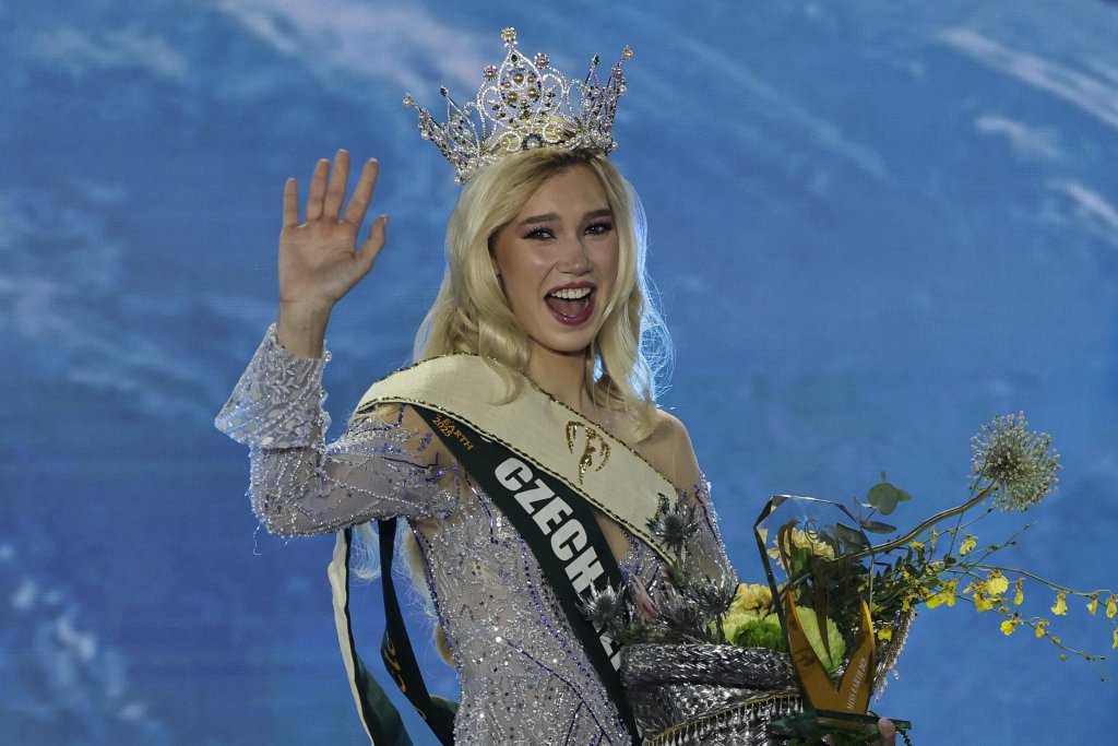 Бесарабска българка от Украйна е втора на конкурса "Мис Земя" (СНИМКИ)