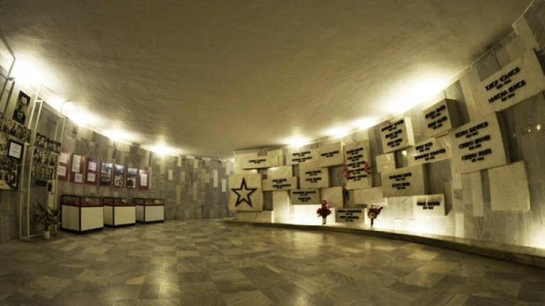 Криптата в подземието на историческия музей.
