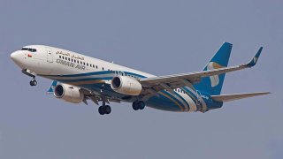 Oman_Air_B737_6a903eed77