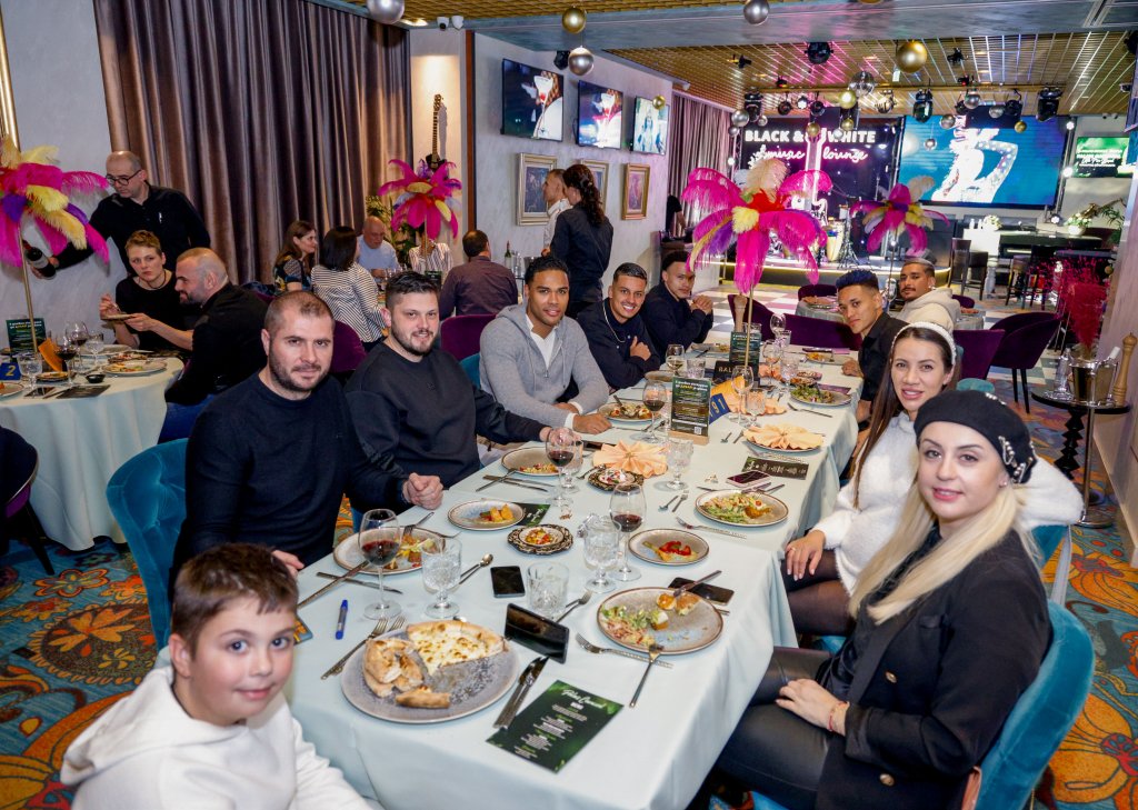 Бразилските звезди от "Левски" гостуваха на Palms Carnival