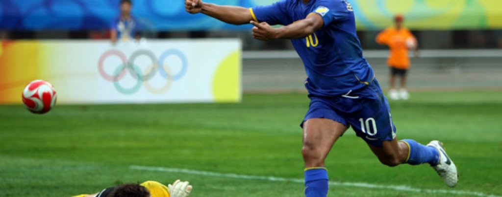 Роналдиньо се смята за късметлия, защото участва на две олимпиади. 