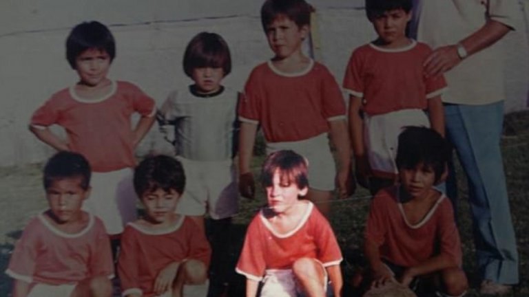 „Това, което бих посъветвал навлизащите във футбола, е да се наслаждавате, да се научите да побеждавате и да губите, но най-важното – да харесвате това, което правите. Забавлявайте се и създавайте приятели.“