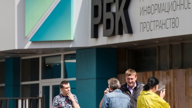 Последният опозиционен олигарх в Русия Михаил Прохоров направи медийно кръвопускане в холдинга РБК, което наподобява жертвоприношение пред Кремъл