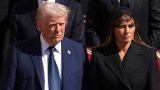 Световните лидери се събраха да отдадат почит към тялото на светия отец, но и към това на другия световен бащица - Доналд Тръмп