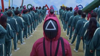 Корейски концлагери и 500 загинали "модерни роби": Скритото послание в хитовия сериал "Squid Game"