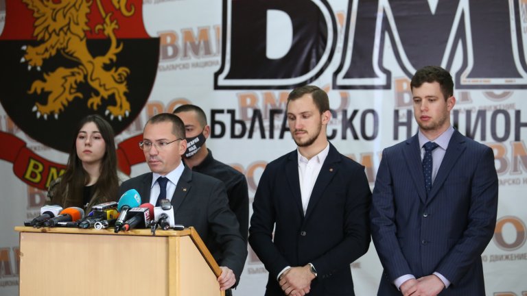 Според евродепутата сегашните опозиционни партии трябва да формират правителство