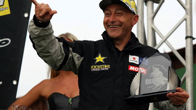Той бе едно от най-популярните имена в мотокроса, като трагичната новина разтърси спорта.
