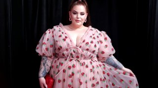 Тес Холидей говори пред последователите си за хранителните разстройства