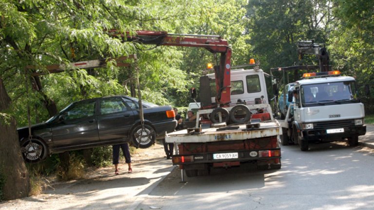 Според новите правила паякът вече ще вдига коли в София в края на деня, а междувременно ще си текат санкциите за неправилно паркиран автомобил