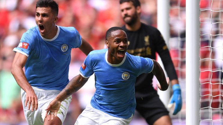 Стърлинг вкара още в началото и по-късно се отчете с няколко пропуска