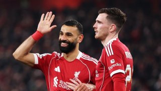 Краят на ерата в Ливърпул: Още една легенда напуска, а бъдещето е тревожно