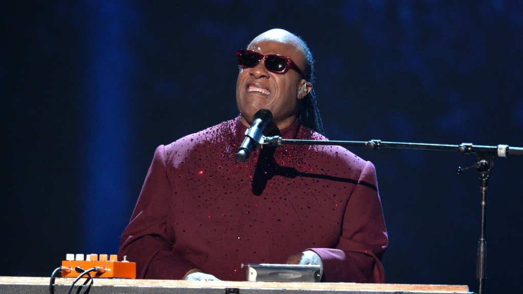 Музикални хроники: „Мамо, не се тревожи, че съм сляп – и така съм щастлив“