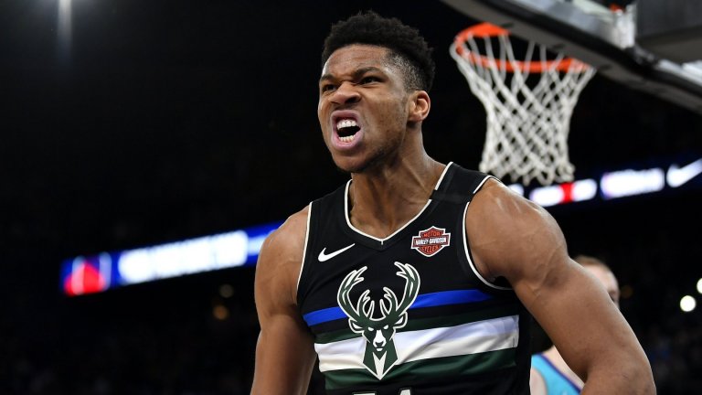 Янис Адетокунбо е четирикратен участник в Мача на звездите, като в последните две издания дори бе капитан на отбора от Източната конференция