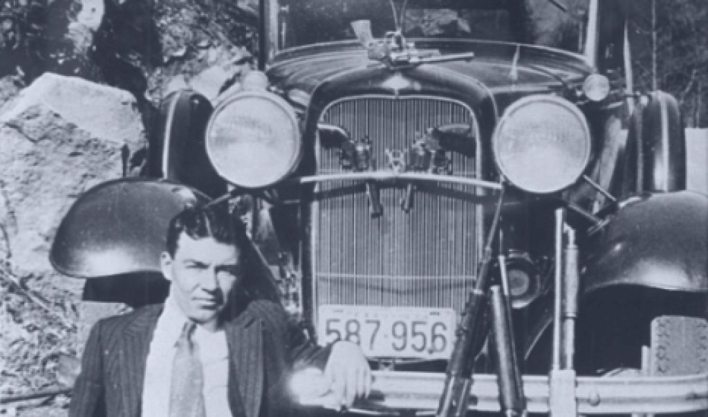 WDJonesAndGuns1933