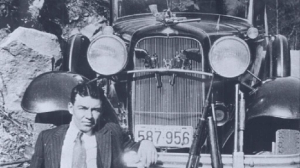 WDJonesAndGuns1933